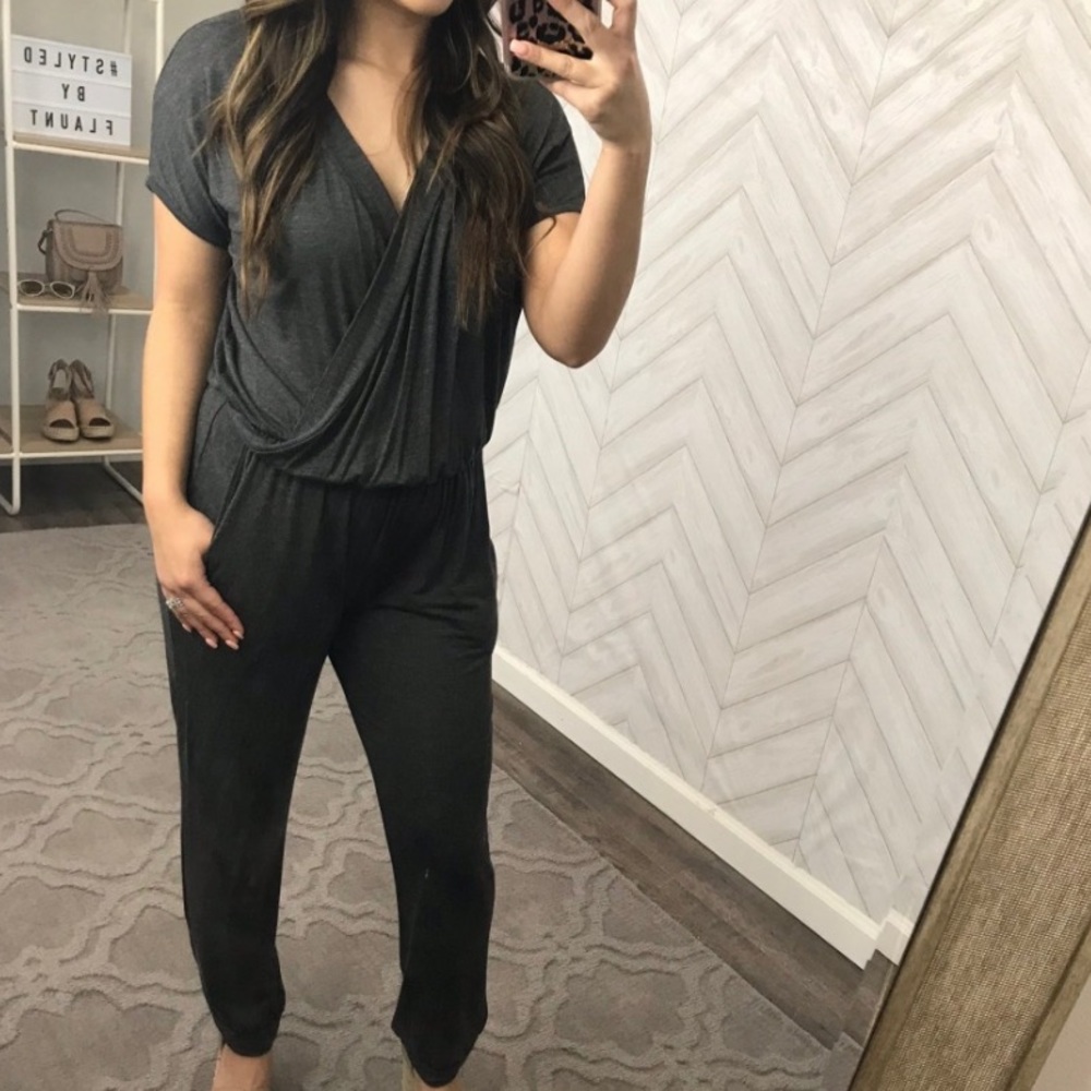 Medium Jumpsuit - grey